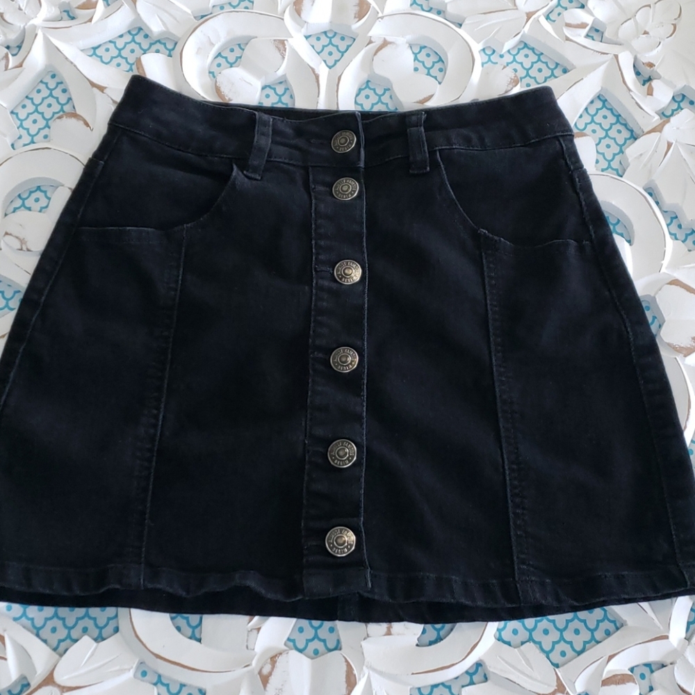Almost Famous black high rise denim skirt size 3